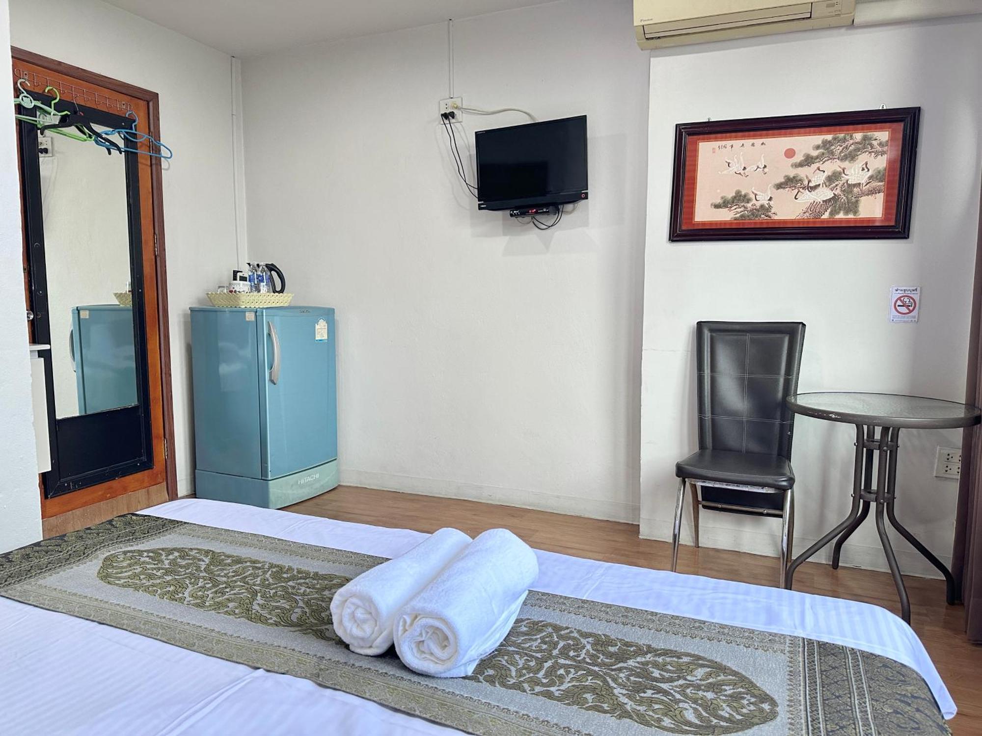 Longzhu Guesthouse Bangkok Eksteriør billede