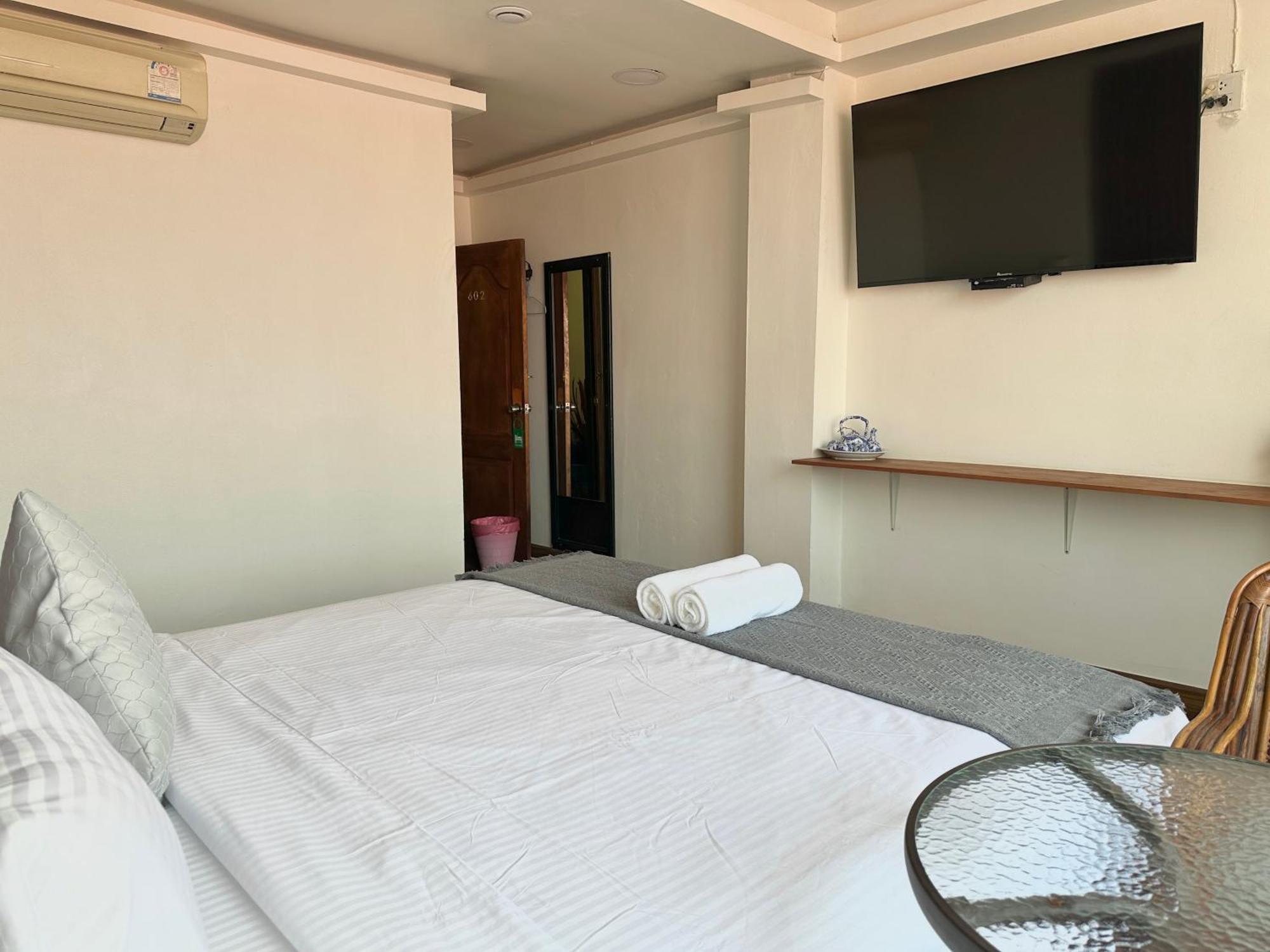 Longzhu Guesthouse Bangkok Eksteriør billede