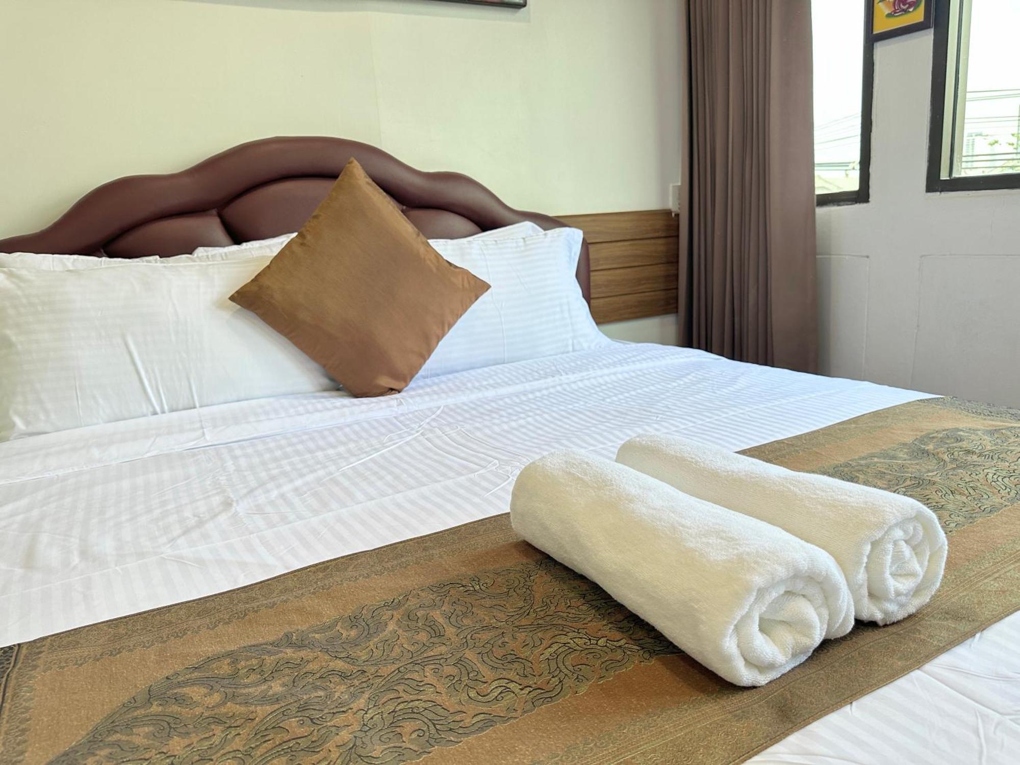Longzhu Guesthouse Bangkok Eksteriør billede
